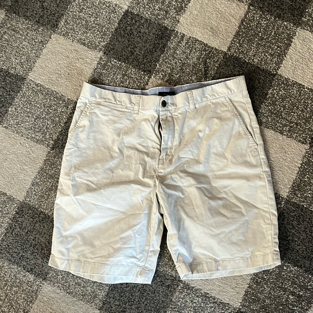 Tommy Hilfiger kakhi shorts